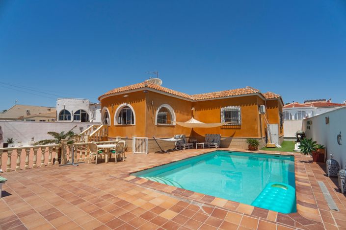 Image No.5-4 Bed Villa for sale