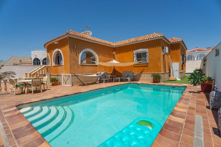 Image No.51-4 Bed Villa for sale