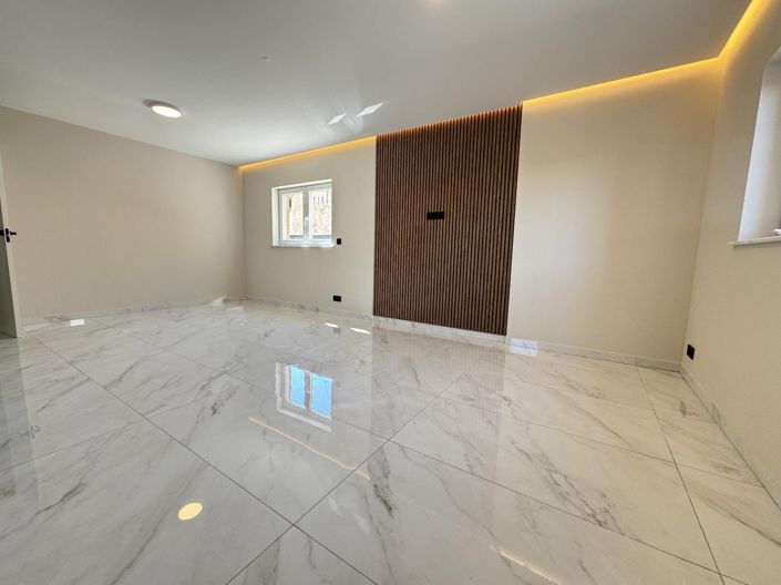 Image No.36-4 Bed Villa for sale