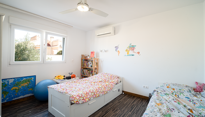 Image No.12-4 Bed Villa for sale