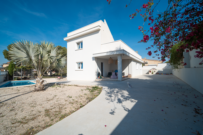 Image No.42-4 Bed Villa for sale