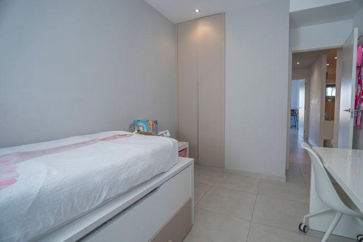 Image No.9-3 Bed Apartment for sale