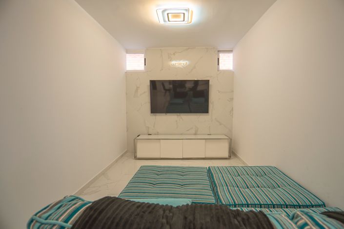 Image No.52-5 Bed Villa for sale