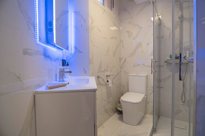 Image No.56-5 Bed Villa for sale