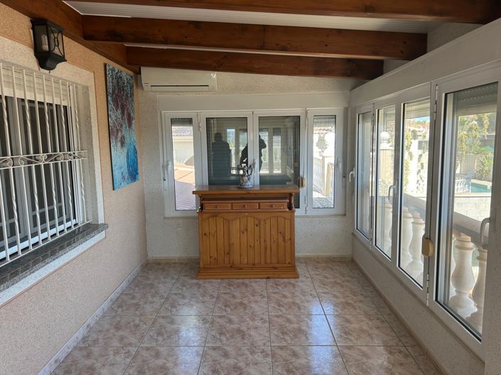 Image No.28-6 Bed Villa for sale