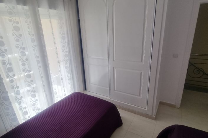 Image No.13-2 Bed House for sale