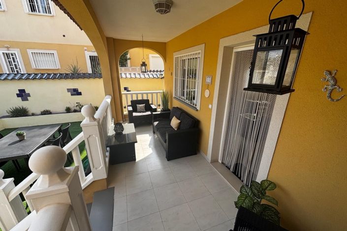 Image No.19-2 Bed House for sale