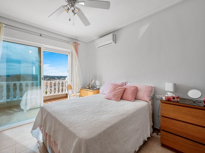 Image No.30-3 Bed Villa for sale