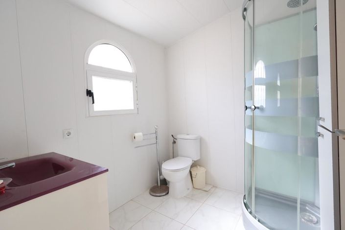 Image No.9-4 Bed Villa for sale