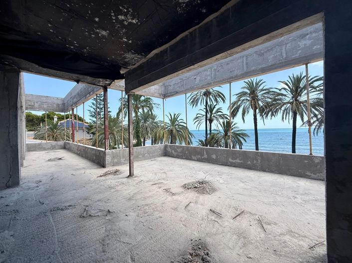 Image No.7-Villa for sale