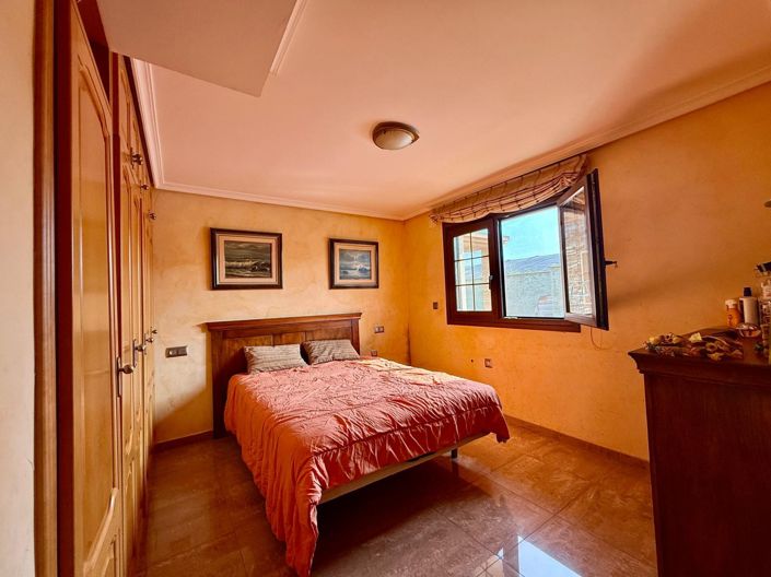 Image No.15-5 Bed Villa for sale