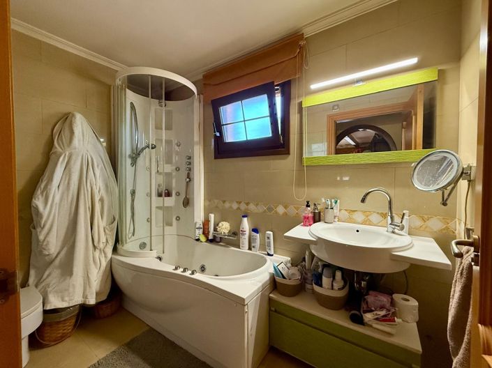 Image No.19-5 Bed Villa for sale