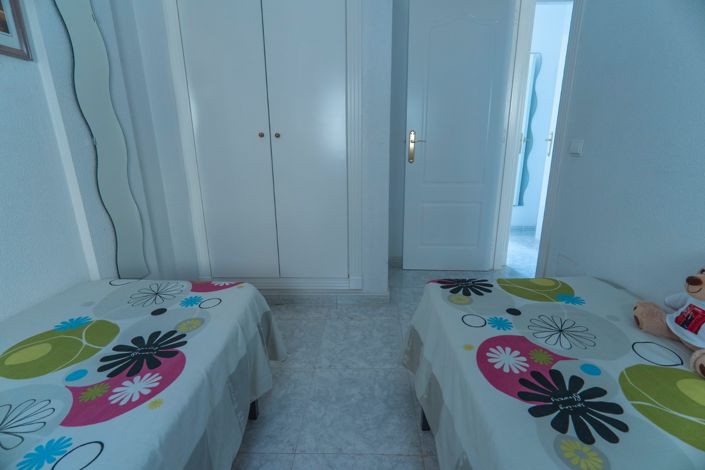 Image No.26-2 Bed Townhouse for sale