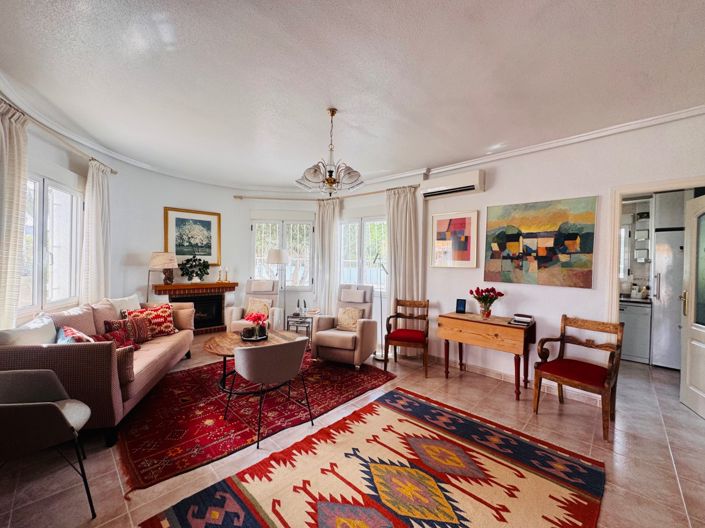 Image No.20-3 Bed Villa for sale