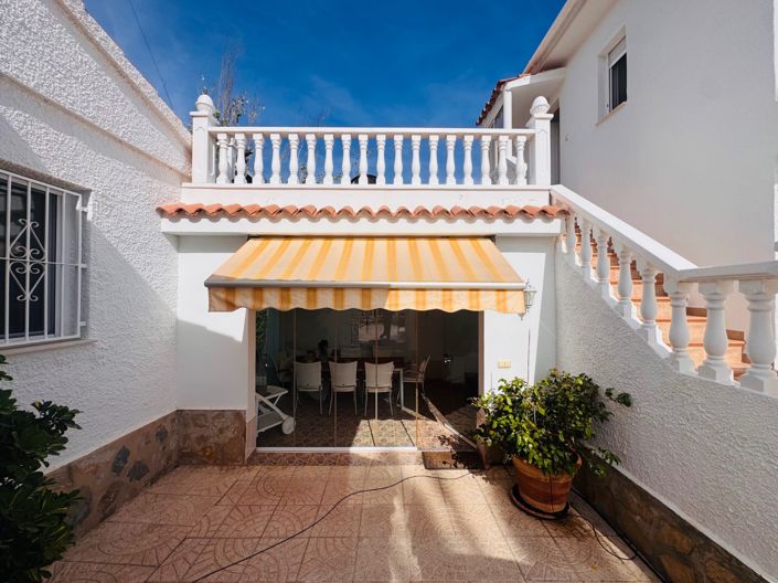 Image No.7-3 Bed Villa for sale