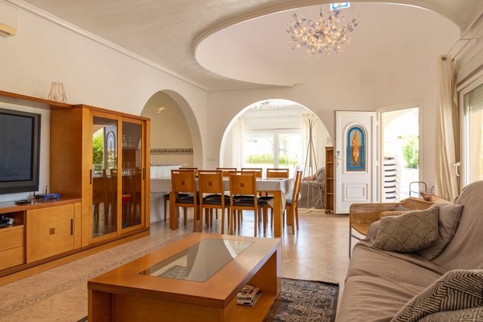 Image No.38-3 Bed Villa for sale