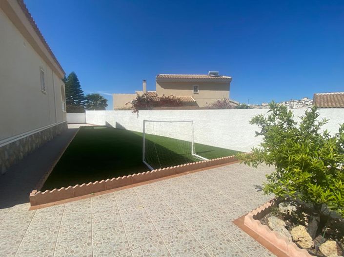 Image No.7-3 Bed Villa for sale