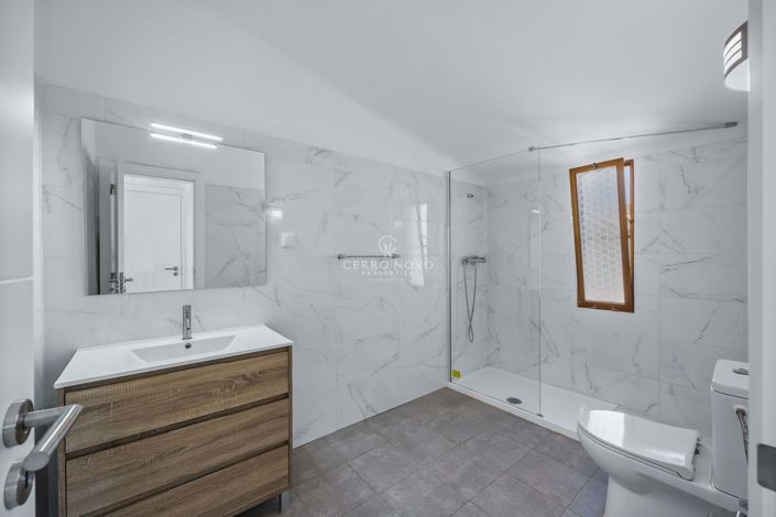 Image No.18-Villa de 4 chambres à vendre à Albufeira