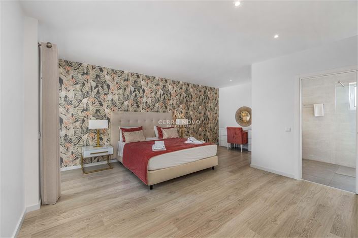 Image No.2-Villa de 7 chambres à vendre à Albufeira