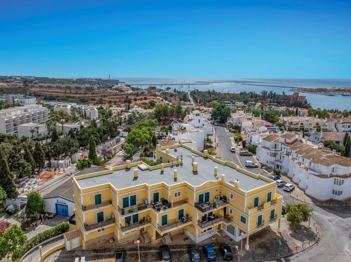 Image No.24-2 Bed Apartment for sale