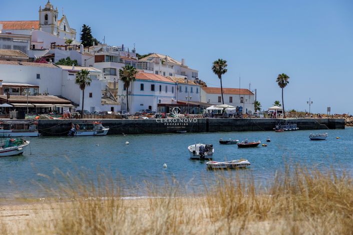 Image No.28-2 Bed Apartment for sale