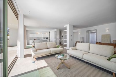 2419-338792-d4a7072701644bd18f6c9ffe77b802fa4