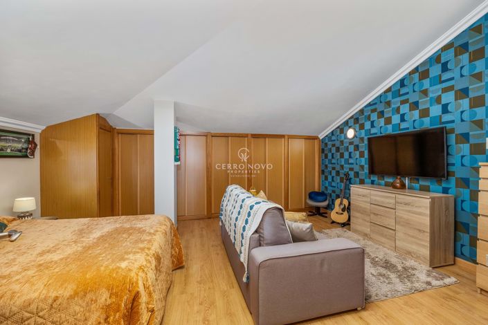 Image No.18-3 Bed Apartment for sale