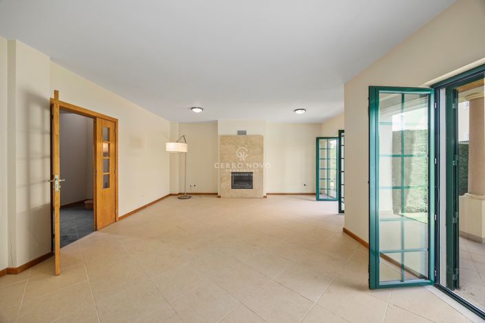 Image No.10-Maison de ville de 4 chambres à vendre à Ferreiras