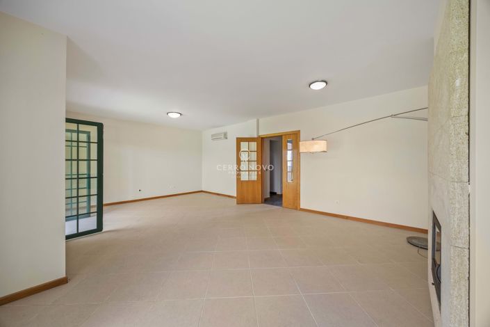 Image No.11-Maison de ville de 4 chambres à vendre à Ferreiras