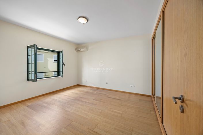 Image No.22-Maison de ville de 4 chambres à vendre à Ferreiras