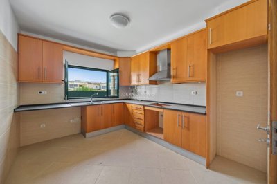 2419-152760-d4a7072701644bd18f6c9ffe77b802fa4