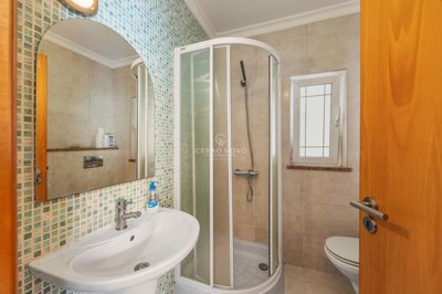 2419-308799-d4a7072701644bd18f6c9ffe77b802fa4