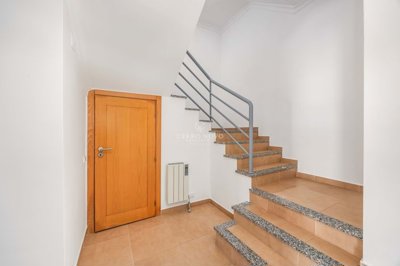 2419-308799-d4a7072701644bd18f6c9ffe77b802fa4