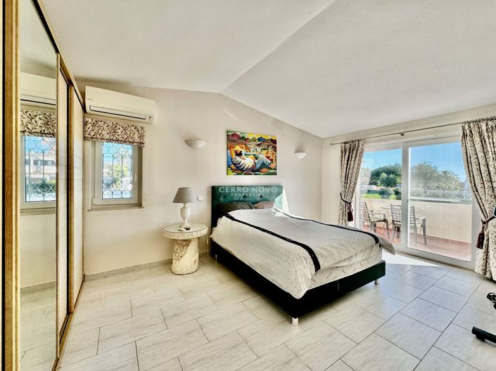 Image No.20-Villa de 4 chambres à vendre à Albufeira