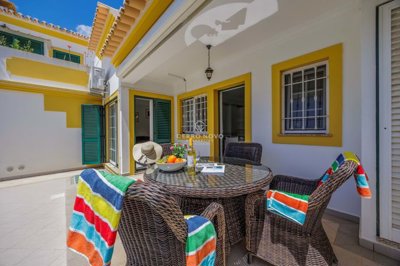 2419-343115-d4a7072701644bd18f6c9ffe77b802fa4