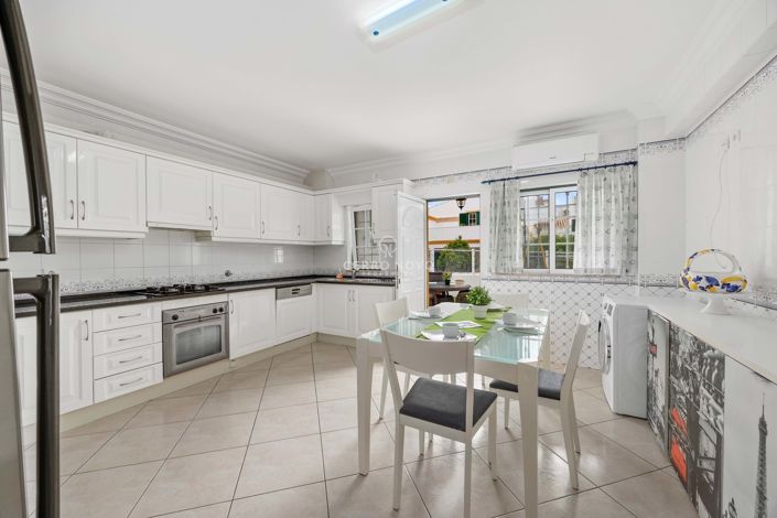 Image No.3-2 Bed Villa for sale