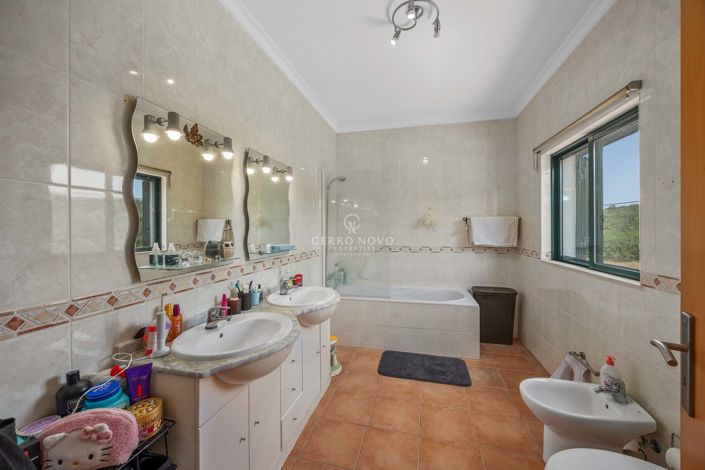 Image No.21-Villa de 4 chambres à vendre à Loule