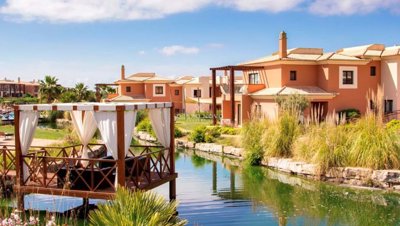 2419-265702-d4a7072701644bd18f6c9ffe77b802fa4