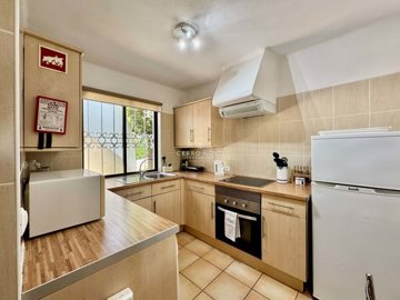 2419-352284-d4a7072701644bd18f6c9ffe77b802fa4