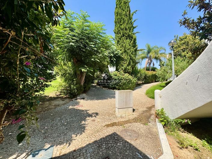 Image No.22-2 Bed Apartment for sale