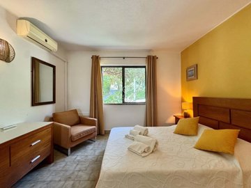 2419-352284-d4a7072701644bd18f6c9ffe77b802fa4