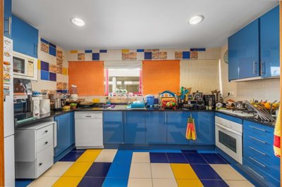 2419-351787-d4a7072701644bd18f6c9ffe77b802fa4