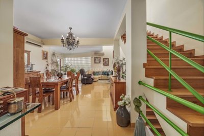 2419-351787-d4a7072701644bd18f6c9ffe77b802fa4