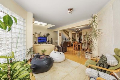 2419-351787-d4a7072701644bd18f6c9ffe77b802fa4