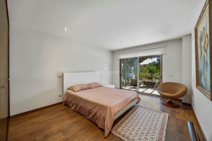 Image No.11-5 Bed Villa for sale