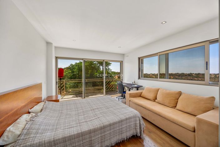 Image No.18-5 Bed Villa for sale