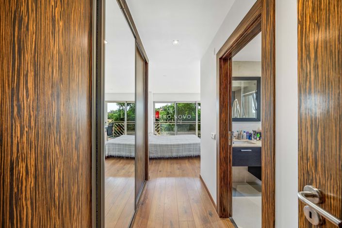 Image No.19-5 Bed Villa for sale