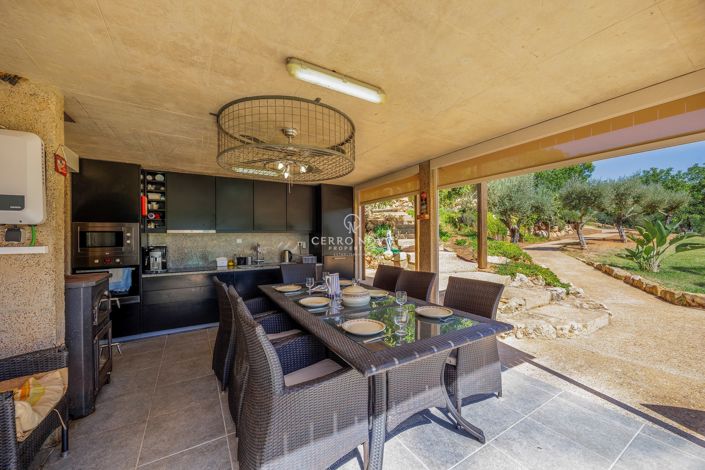 Image No.31-5 Bed Villa for sale