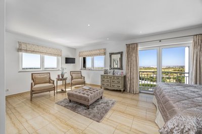 2419-356354-d4a7072701644bd18f6c9ffe77b802fa4