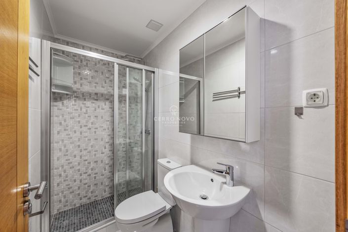 Image No.17-2 Bed Apartment for sale